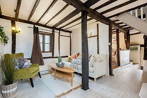 16th Century Thatched Cottage