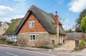 16th Century Thatched Cottage