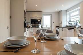 Bright&Spacious 3BD in Centre of Bourton