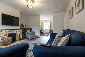 Bright&Spacious 3BD in Centre of Bourton