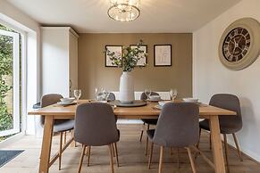 Bright&Spacious 3BD in Centre of Bourton