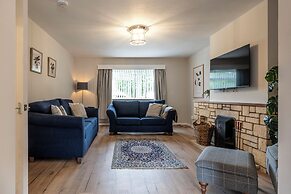 Bright&Spacious 3BD in Centre of Bourton