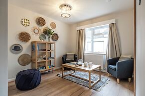 Bright&Spacious 3BD in Centre of Bourton