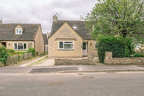 Bright&Spacious 3BD in Centre of Bourton