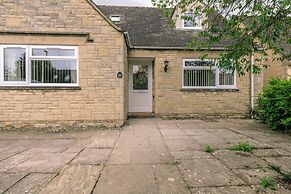 Bright&Spacious 3BD in Centre of Bourton