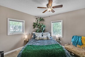 The Alpine Rose - Peaceful Retreat With Hot Tub 3 Bedroom Home