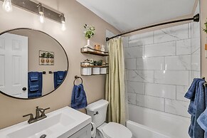 The Alpine Rose - Peaceful Retreat With Hot Tub 3 Bedroom Home