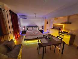 Acropolis Echoes Apartment