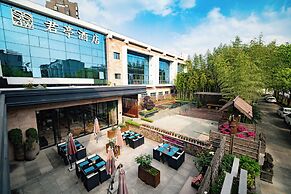 SSAW Boutique Shanghai South Xuhui RiYueGuang