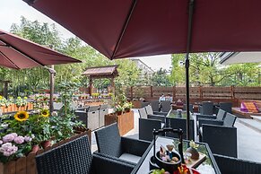 SSAW Boutique Shanghai South Xuhui RiYueGuang