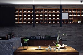 SSAW Boutique Shanghai South Xuhui RiYueGuang