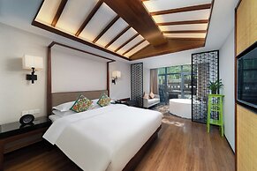 SSAW Boutique Shanghai South Xuhui RiYueGuang