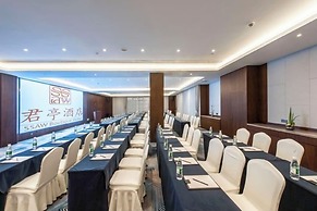 SSAW Boutique Shanghai South Xuhui RiYueGuang