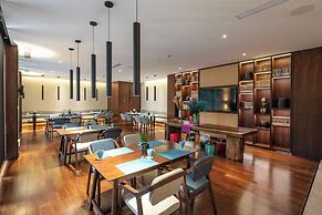 SSAW Boutique Shanghai South Xuhui RiYueGuang