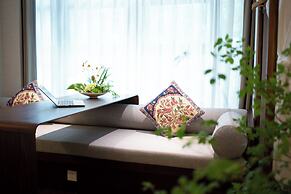 SSAW Boutique Shanghai South Xuhui RiYueGuang