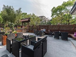 SSAW Boutique Shanghai South Xuhui RiYueGuang