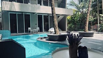 Waves By Jumbo Holidayz