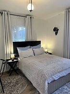 Charming Executive Studio, Solar Power, Wifi