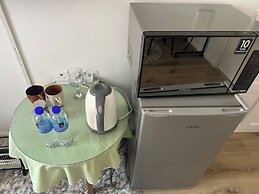 Charming Executive Studio, Solar Power, Wifi