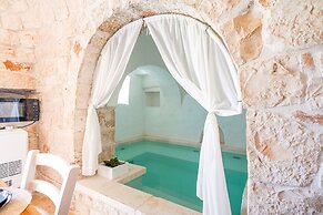 4152 Trulli Salsapariglia by Perle di Puglia