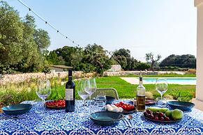 4152 Trulli Salsapariglia by Perle di Puglia