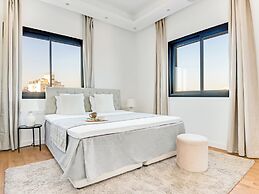 Sanders Crystal 2 Limassol