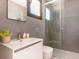 Sanders Crystal 2 Limassol