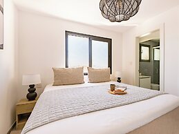 Sanders Crystal 2 Limassol