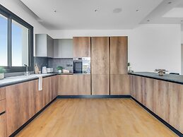 Sanders Crystal 2 Limassol