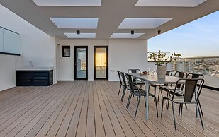 Sanders Crystal 2 Limassol