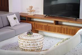 Floros Villa Canggu by Uniquecations