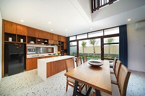 Floros Villa Canggu by Uniquecations