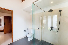 Floros Villa Canggu by Uniquecations