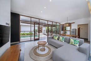 Floros Villa Canggu by Uniquecations