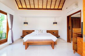 Floros Villa Canggu by Uniquecations