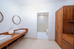 Floros Villa Canggu by Uniquecations