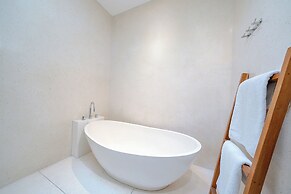 Floros Villa Canggu by Uniquecations