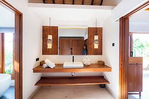 Floros Villa Canggu by Uniquecations
