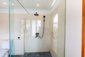 Floros Villa Canggu by Uniquecations