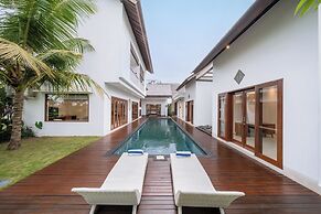 Floros Villa Canggu by Uniquecations