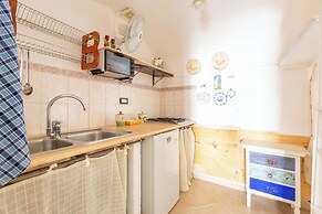 4098 Alcova Barone by Barbarhouse