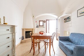 4098 Alcova Barone by Barbarhouse