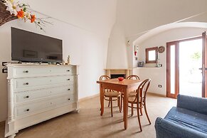 4098 Alcova Barone by Barbarhouse