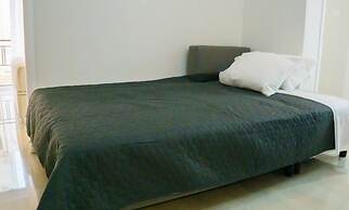 Loutraki Coastal Apartment Retreat