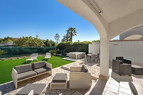 3961 Casa Martina by Barbarhouse