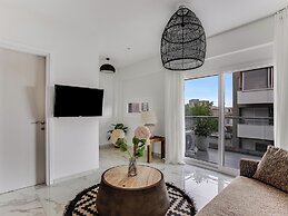 Sanders Old Port Thessaloniki