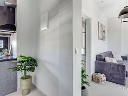 Sanders Old Port Thessaloniki