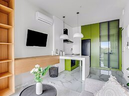 Sanders Old Port Thessaloniki