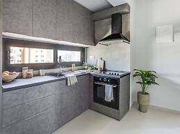 Sanders Old Port Thessaloniki