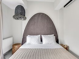 Sanders Old Port Thessaloniki